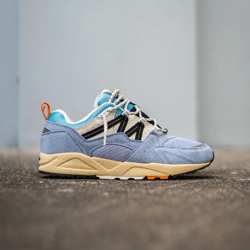 Karhu Fusion 2.0 (Blue Fog/Jet Black)